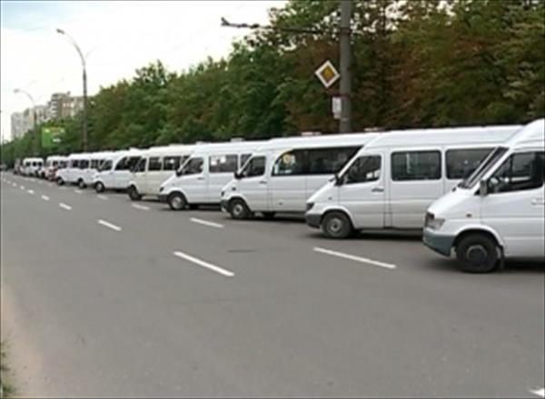 Evazioniștii din domeniul transportului auto de călători au suportat sancţiuni în sumă totală de 728 800 lei