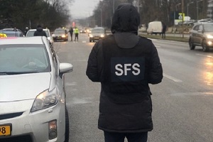 Serviciul Fiscal de Stat verifică activitatea taximetriștilor în cadrul acțiunilor planificate pentru luna decembrie (Video)